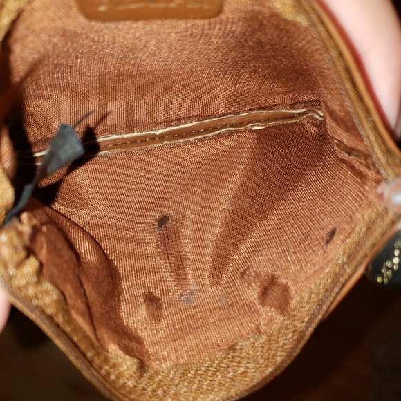 Rolfs genuine leather change purse. - Picture 5 of 7